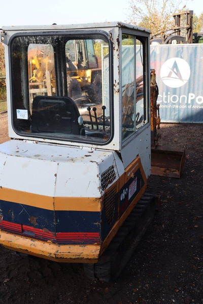 Komatsu PC05-5 - Minikotró: 5 kép. Komatsu PC05-5 - Minikotró: 5 kép.