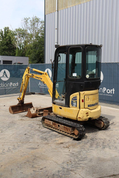 Komatsu PC18MR - Minikotró: 4 kép. Komatsu PC18MR - Minikotró: 4 kép.
