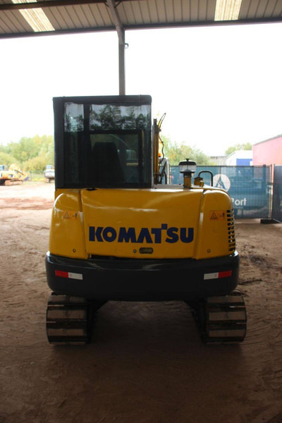 Komatsu PC56-7 - Lánctalpas kotró: 4 kép. Komatsu PC56-7 - Lánctalpas kotró: 4 kép.