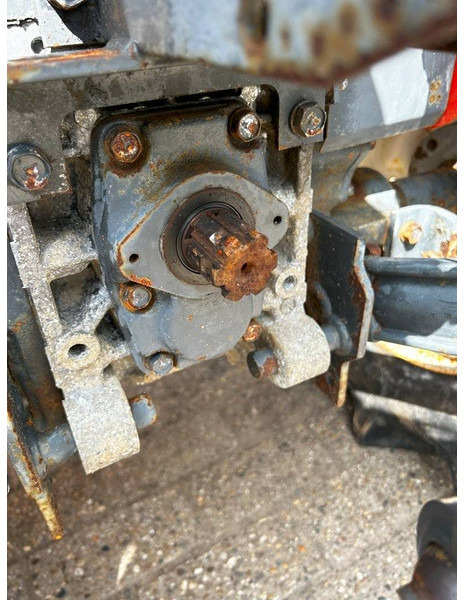 Kubota A155 - Traktor: 5 kép. Kubota A155 - Traktor: 5 kép.