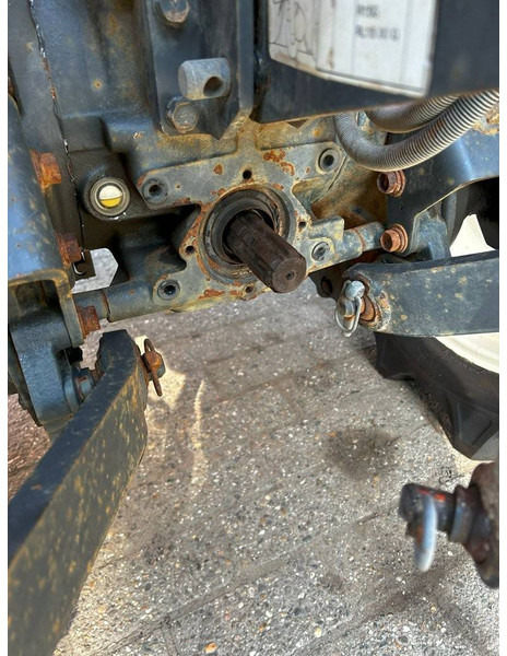 Kubota GL-21 - Traktor: 4 kép. Kubota GL-21 - Traktor: 4 kép.