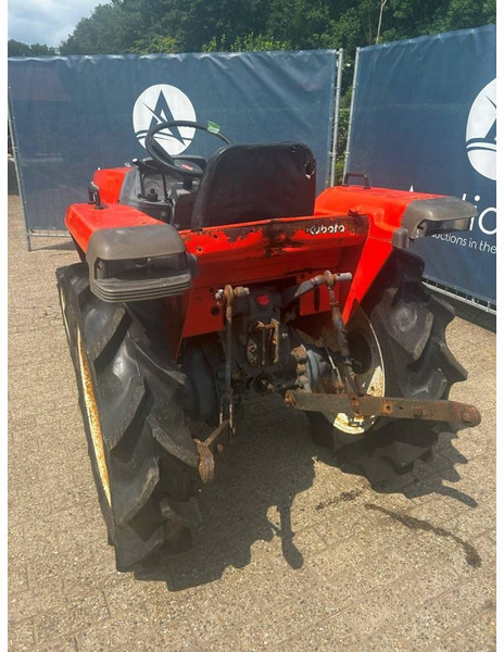 Kubota GL23 - Traktor: 3 kép. Kubota GL23 - Traktor: 3 kép.