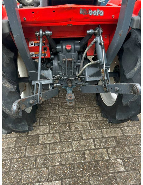 Kubota GL240 - Traktor: 3 kép. Kubota GL240 - Traktor: 3 kép.