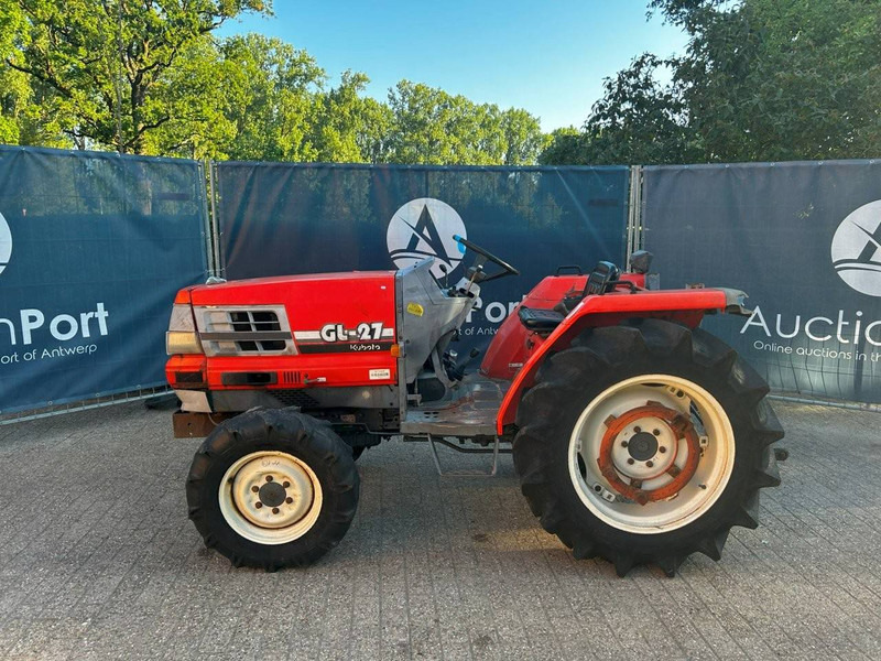 Kubota GL27 - Traktor: 1 kép. Kubota GL27 - Traktor: 1 kép.