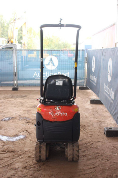 Kubota K008-3 - Minikotró: 4 kép. Kubota K008-3 - Minikotró: 4 kép.