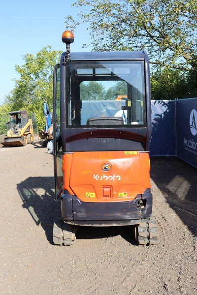 Kubota KX016-4 - Minikotró: 5 kép. Kubota KX016-4 - Minikotró: 5 kép.