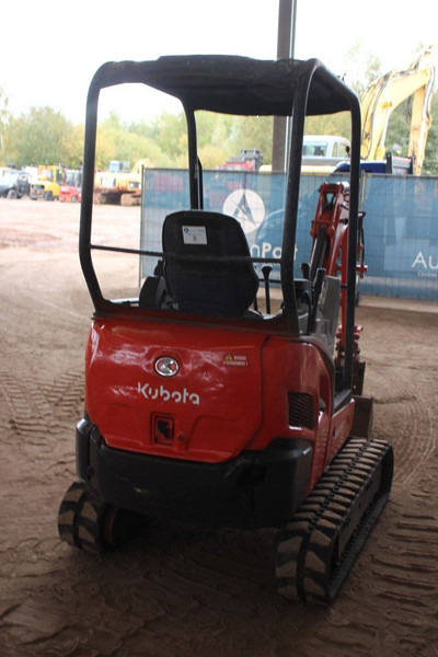 Kubota KX019-4 - Minikotró: 5 kép. Kubota KX019-4 - Minikotró: 5 kép.