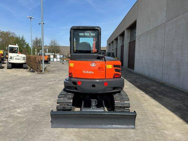 Kubota KX165-5 - Lánctalpas kotró: 5 kép. Kubota KX165-5 - Lánctalpas kotró: 5 kép.