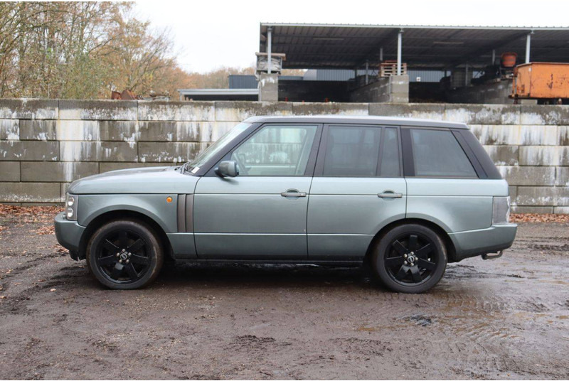 Land Rover Range Rover - Szedán: 2 kép. Land Rover Range Rover - Szedán: 2 kép.
