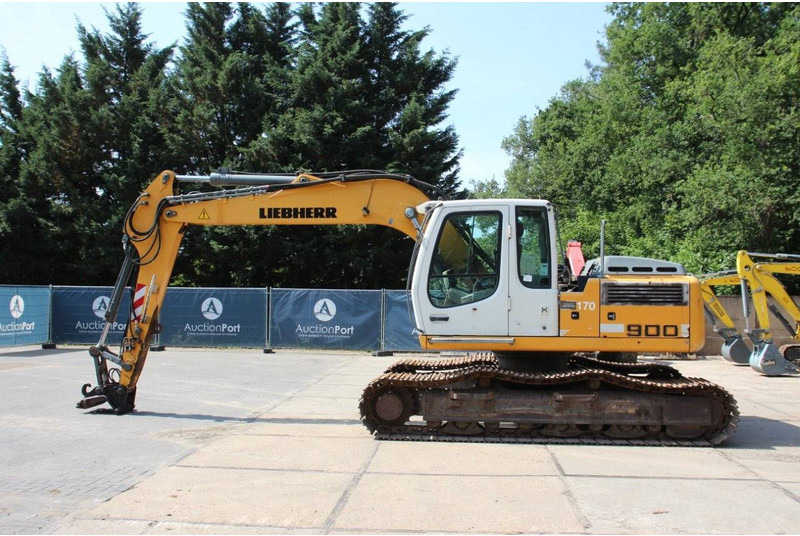 Liebherr R 900 C Litronic - Lánctalpas kotró: 2 kép. Liebherr R 900 C Litronic - Lánctalpas kotró: 2 kép.