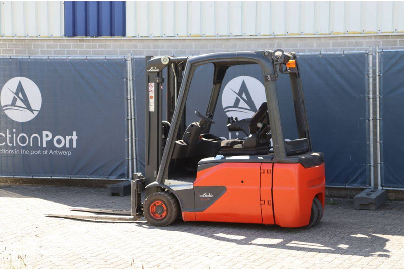 Linde E16L-02 - Elektromos targonca: 3 kép. Linde E16L-02 - Elektromos targonca: 3 kép.