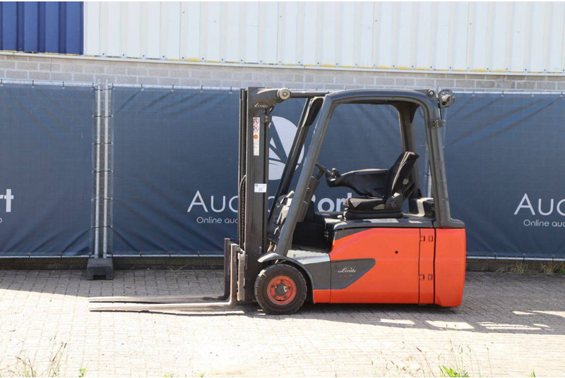 Linde E16L-02 - Elektromos targonca: 1 kép. Linde E16L-02 - Elektromos targonca: 1 kép.
