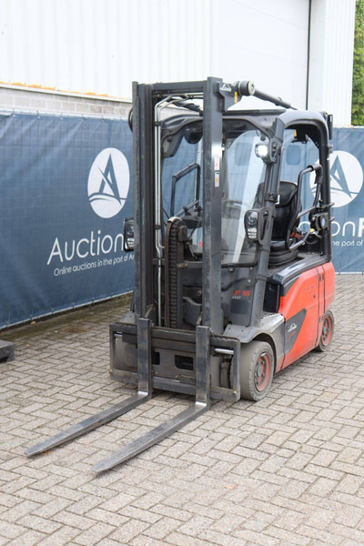 Elektromos targonca Linde E16P-02: 9 kép. Elektromos targonca Linde E16P-02: 9 kép.