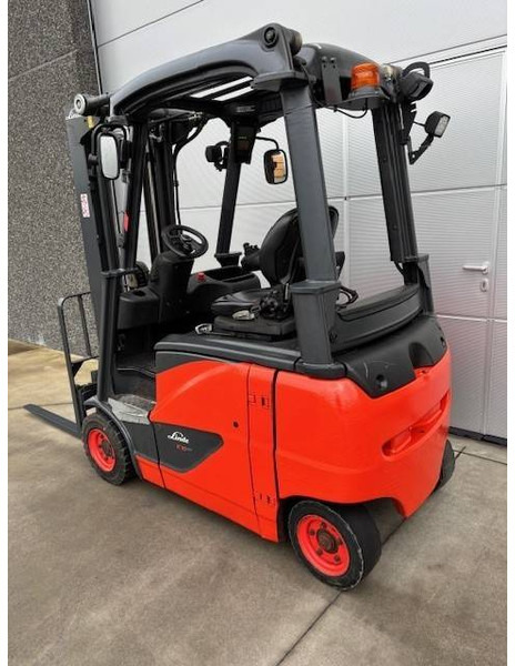 Linde E16PH-02 - Elektromos targonca: 3 kép. Linde E16PH-02 - Elektromos targonca: 3 kép.