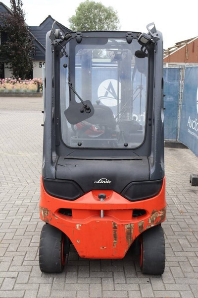 Linde E25L-01 Forklift - Elektromos targonca: 5 kép. Linde E25L-01 Forklift - Elektromos targonca: 5 kép.