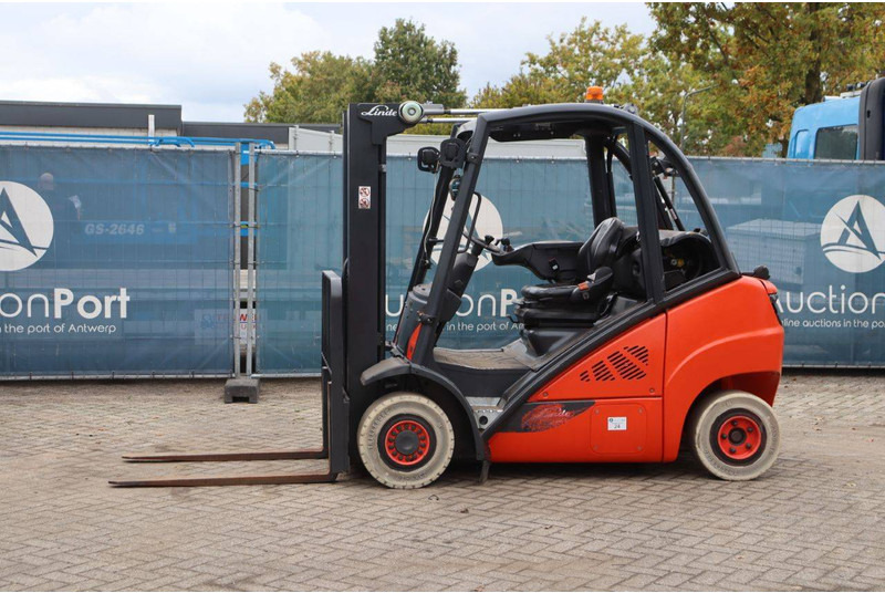 Linde H25T-02 - Gázüzemű targonca: 1 kép. Linde H25T-02 - Gázüzemű targonca: 1 kép.