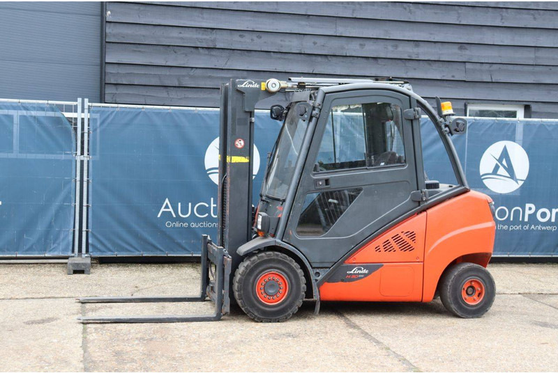 Linde H30D-02 - Dízel targonca: 1 kép. Linde H30D-02 - Dízel targonca: 1 kép.