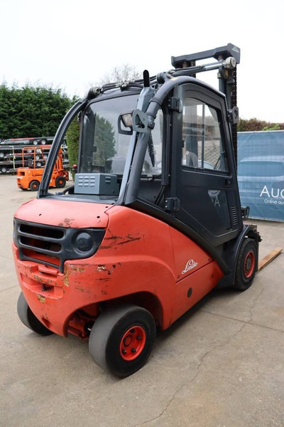Linde H30D - Dízel targonca: 5 kép. Linde H30D - Dízel targonca: 5 kép.
