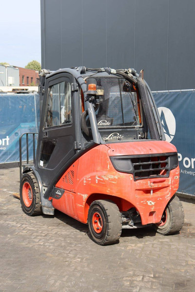 Linde H35D - Dízel targonca: 4 kép. Linde H35D - Dízel targonca: 4 kép.