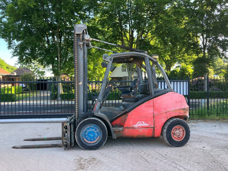 Linde H50D - Dízel targonca: 2 kép. Linde H50D - Dízel targonca: 2 kép.