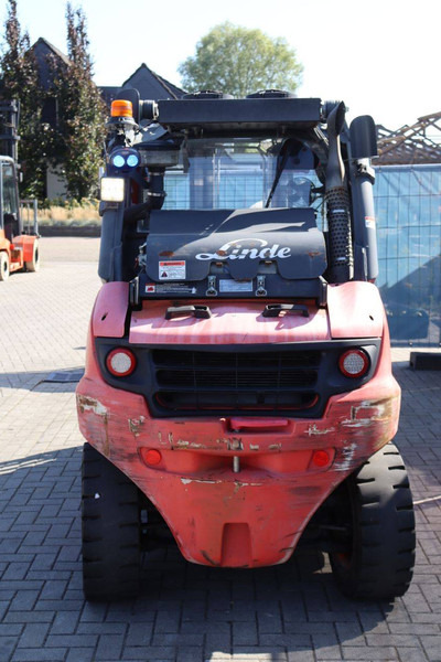 Linde H50T - Gázüzemű targonca: 5 kép. Linde H50T - Gázüzemű targonca: 5 kép.