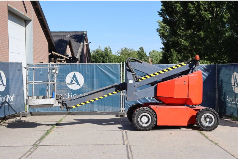 Manitou 150 AET - Teleszkópos emelő: 2 kép. Manitou 150 AET - Teleszkópos emelő: 2 kép.