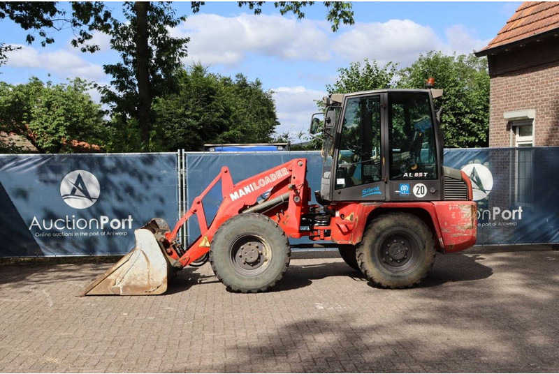 Manitou AL 85 T - Gumikerekes homlokrakodó: 1 kép. Manitou AL 85 T - Gumikerekes homlokrakodó: 1 kép.