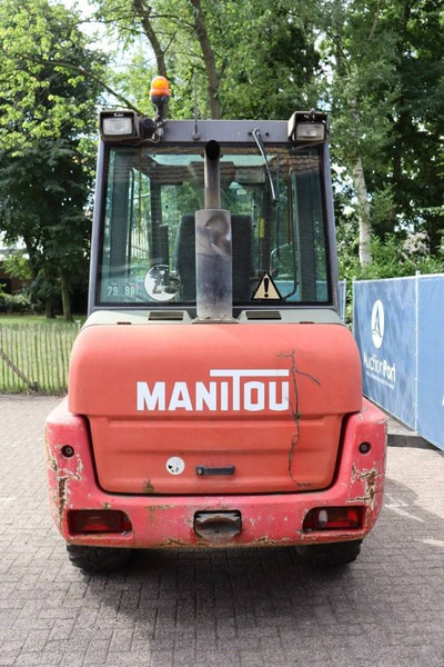Manitou AL 85 T - Gumikerekes homlokrakodó: 5 kép. Manitou AL 85 T - Gumikerekes homlokrakodó: 5 kép.