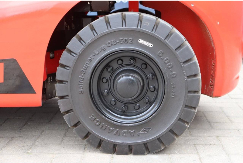 Új Gázüzemű targonca Manitou MI 25 G: 14 kép.