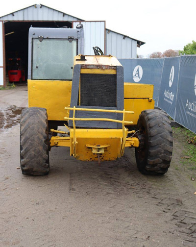 Matbro TS260 - Teleszkópos rakodó: 5 kép. Matbro TS260 - Teleszkópos rakodó: 5 kép.