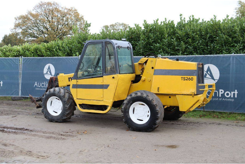 Matbro TS260 - Teleszkópos rakodó: 3 kép. Matbro TS260 - Teleszkópos rakodó: 3 kép.