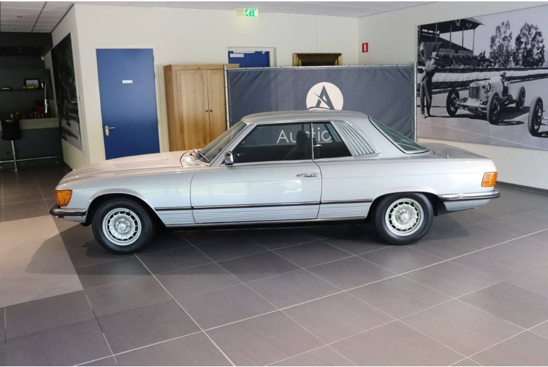 Mercedes-Benz 400-serie 450 SLC - Szedán: 2 kép. Mercedes-Benz 400-serie 450 SLC - Szedán: 2 kép.