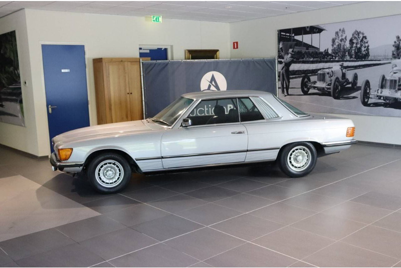 Mercedes-Benz 400-serie 450 SLC - Szedán: 1 kép. Mercedes-Benz 400-serie 450 SLC - Szedán: 1 kép.