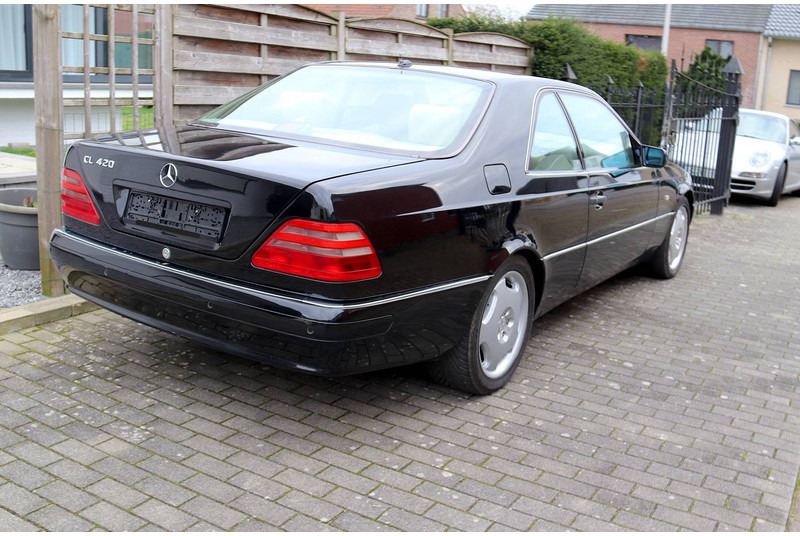Mercedes-Benz CL-Klasse (W140 SEC evolution) _ 420 - Szedán: 4 kép. Mercedes-Benz CL-Klasse (W140 SEC evolution) _ 420 - Szedán: 4 kép.