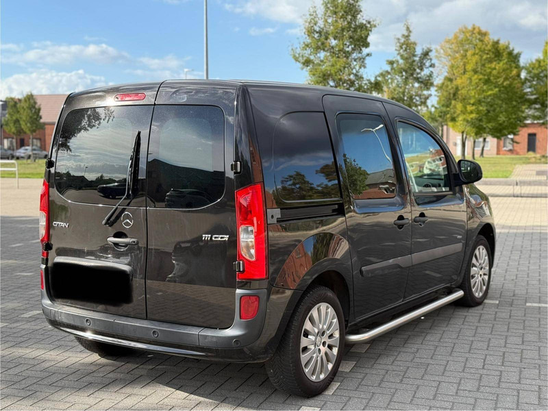 Mercedes-Benz Citan 111 CDI - Szedán: 3 kép. Mercedes-Benz Citan 111 CDI - Szedán: 3 kép.