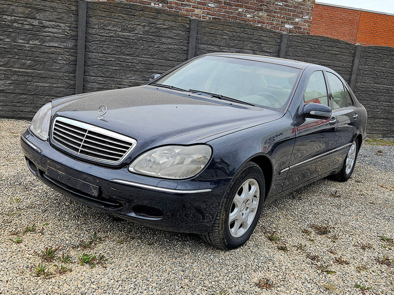 Mercedes-Benz S-Klasse 320 CDI - Szedán: 1 kép. Mercedes-Benz S-Klasse 320 CDI - Szedán: 1 kép.