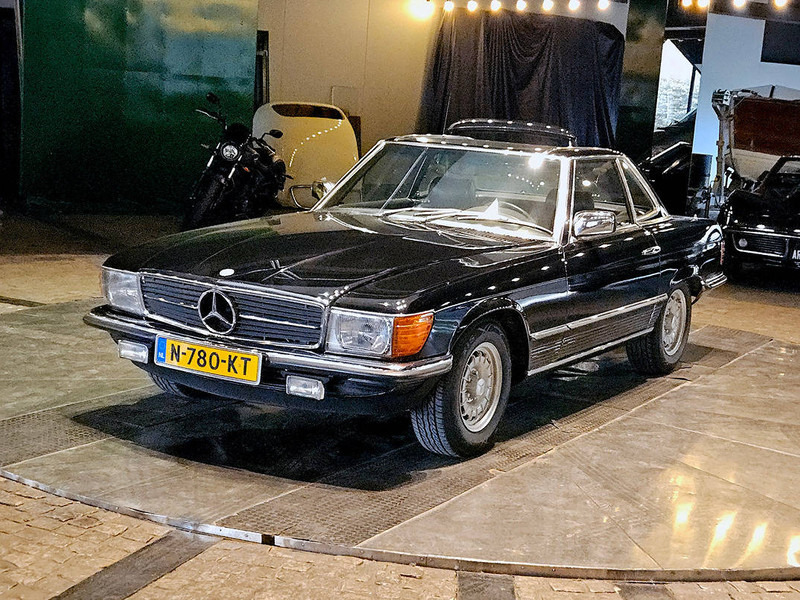 Mercedes-Benz SL-Klasse (R107) _ 380 - Szedán: 1 kép. Mercedes-Benz SL-Klasse (R107) _ 380 - Szedán: 1 kép.