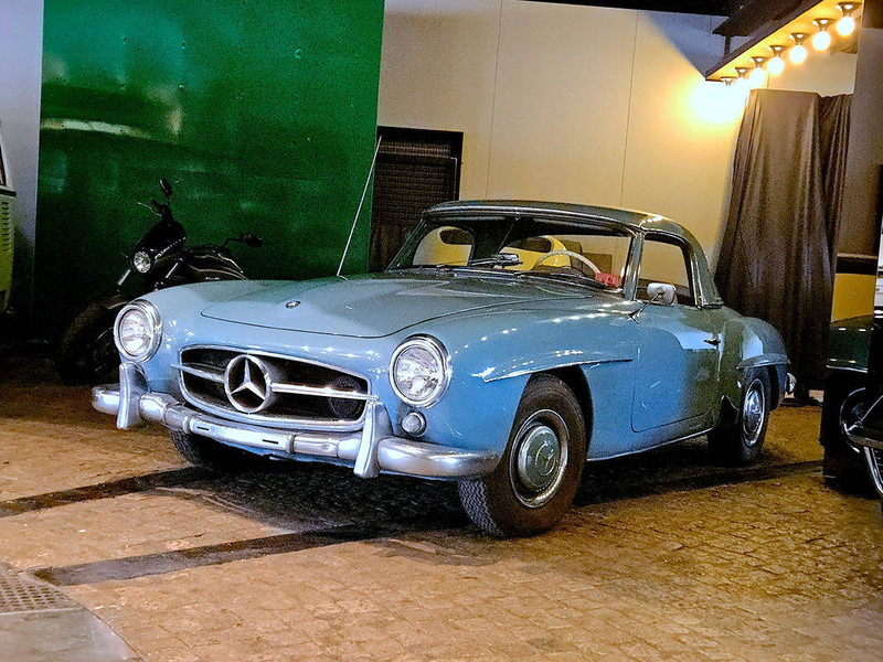 Mercedes-Benz SL-Klasse (W121) _ 190 - Szedán: 1 kép. Mercedes-Benz SL-Klasse (W121) _ 190 - Szedán: 1 kép.