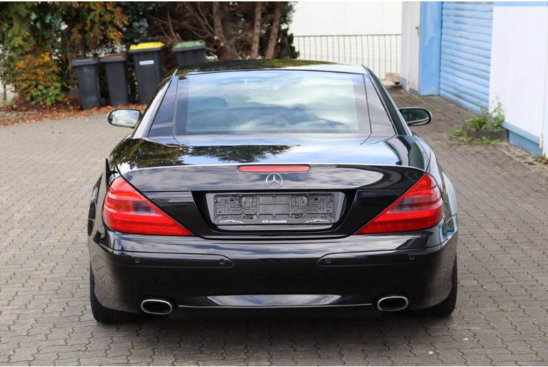 Mercedes-Benz SL350 V6 - Autó: 5 kép. Mercedes-Benz SL350 V6 - Autó: 5 kép.