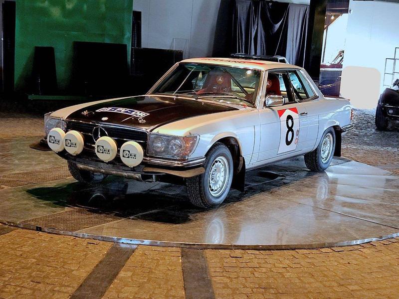 Mercedes-Benz SLC (C107) _ 450 5.0 - Szedán: 1 kép. Mercedes-Benz SLC (C107) _ 450 5.0 - Szedán: 1 kép.