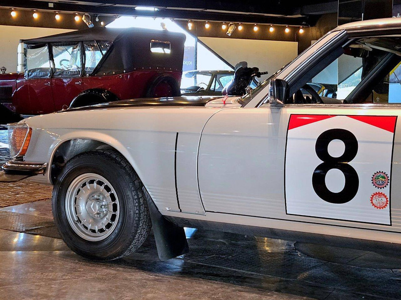 Mercedes-Benz SLC (C107) _ 450 5.0 - Szedán: 5 kép. Mercedes-Benz SLC (C107) _ 450 5.0 - Szedán: 5 kép.