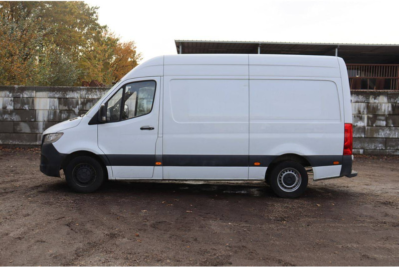 Mercedes-Benz Sprinter 314 CDI - Furgon: 2 kép. Mercedes-Benz Sprinter 314 CDI - Furgon: 2 kép.