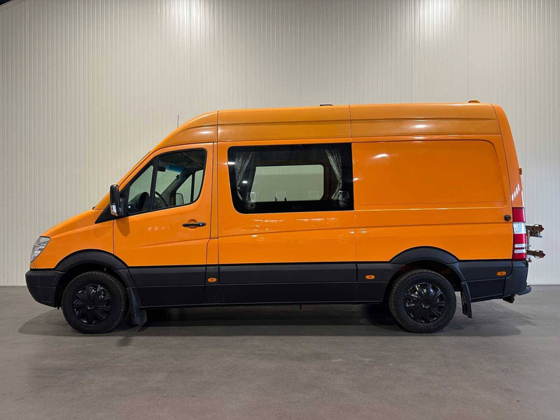 Mercedes-Benz Sprinter - Furgon: 2 kép. Mercedes-Benz Sprinter - Furgon: 2 kép.