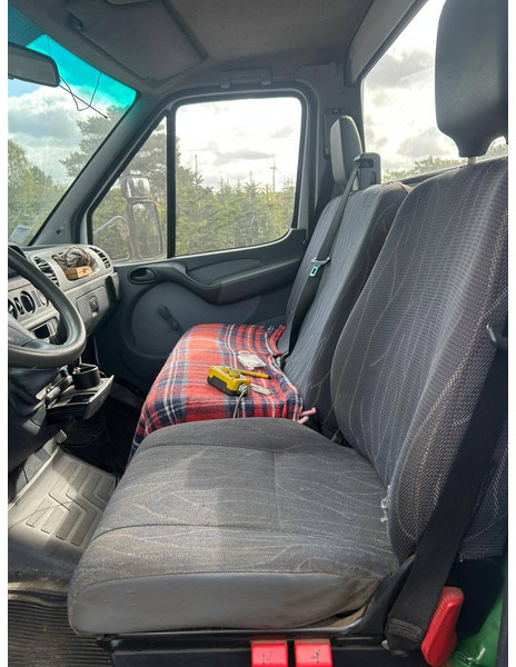 Mercedes-Benz Sprinter (I - update) CDI - Billenőplatós kisteherautó: 5 kép. Mercedes-Benz Sprinter (I - update) CDI - Billenőplatós kisteherautó: 5 kép.