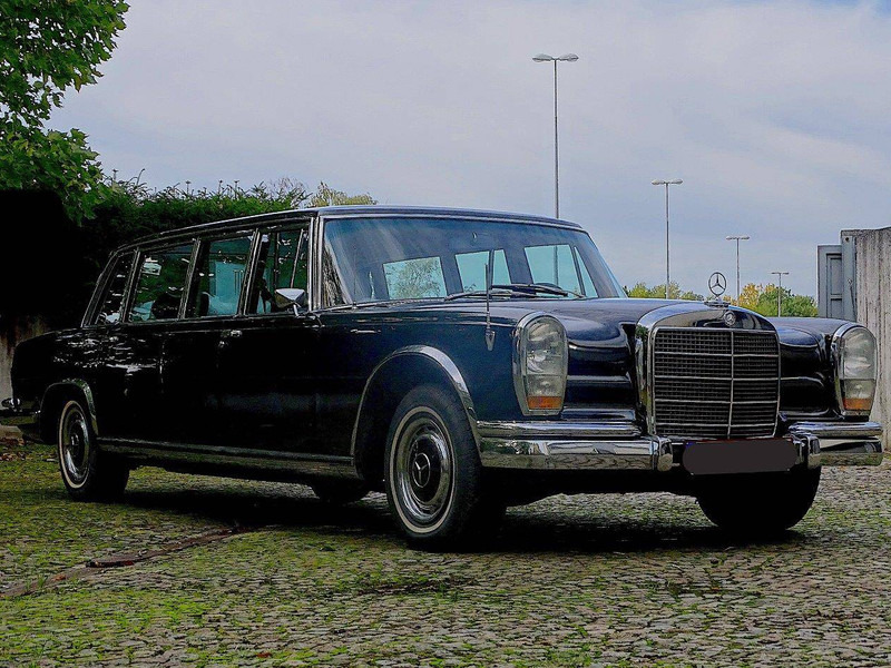 Mercedes-Benz (W100) _ 600 Pullman - Szedán: 4 kép. Mercedes-Benz (W100) _ 600 Pullman - Szedán: 4 kép.