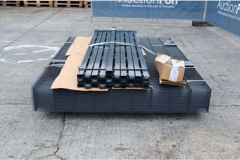 ModelX - Akkumulátor: 5 kép. ModelX - Akkumulátor: 5 kép.