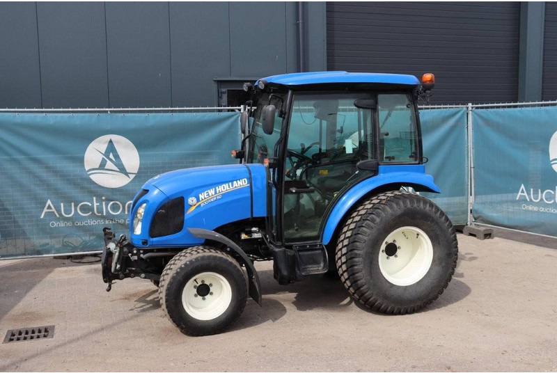 New Holland Boomer 50 - Traktor: 1 kép. New Holland Boomer 50 - Traktor: 1 kép.