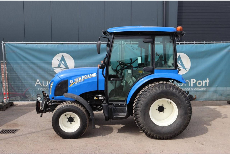 New Holland Boomer 50 - Traktor: 2 kép. New Holland Boomer 50 - Traktor: 2 kép.