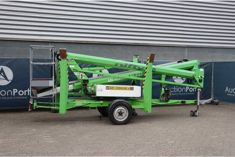Niftylift DINO 125 T - Személyemelő: 1 kép. Niftylift DINO 125 T - Személyemelő: 1 kép.
