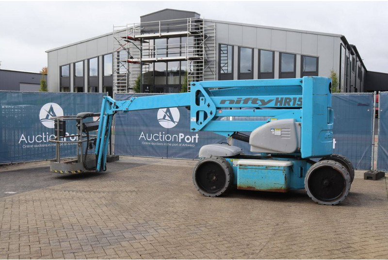 Niftylift HR15 NDE - Teleszkópos emelő: 3 kép. Niftylift HR15 NDE - Teleszkópos emelő: 3 kép.
